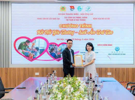 ULTTY LAN TỎA GIÁ TRỊ NHÂN VĂN TẠI CHƯƠNG TRÌNH “KẾT NỐI YÊU THƯƠNG - SƯỞI ẤM TRÁI TIM”