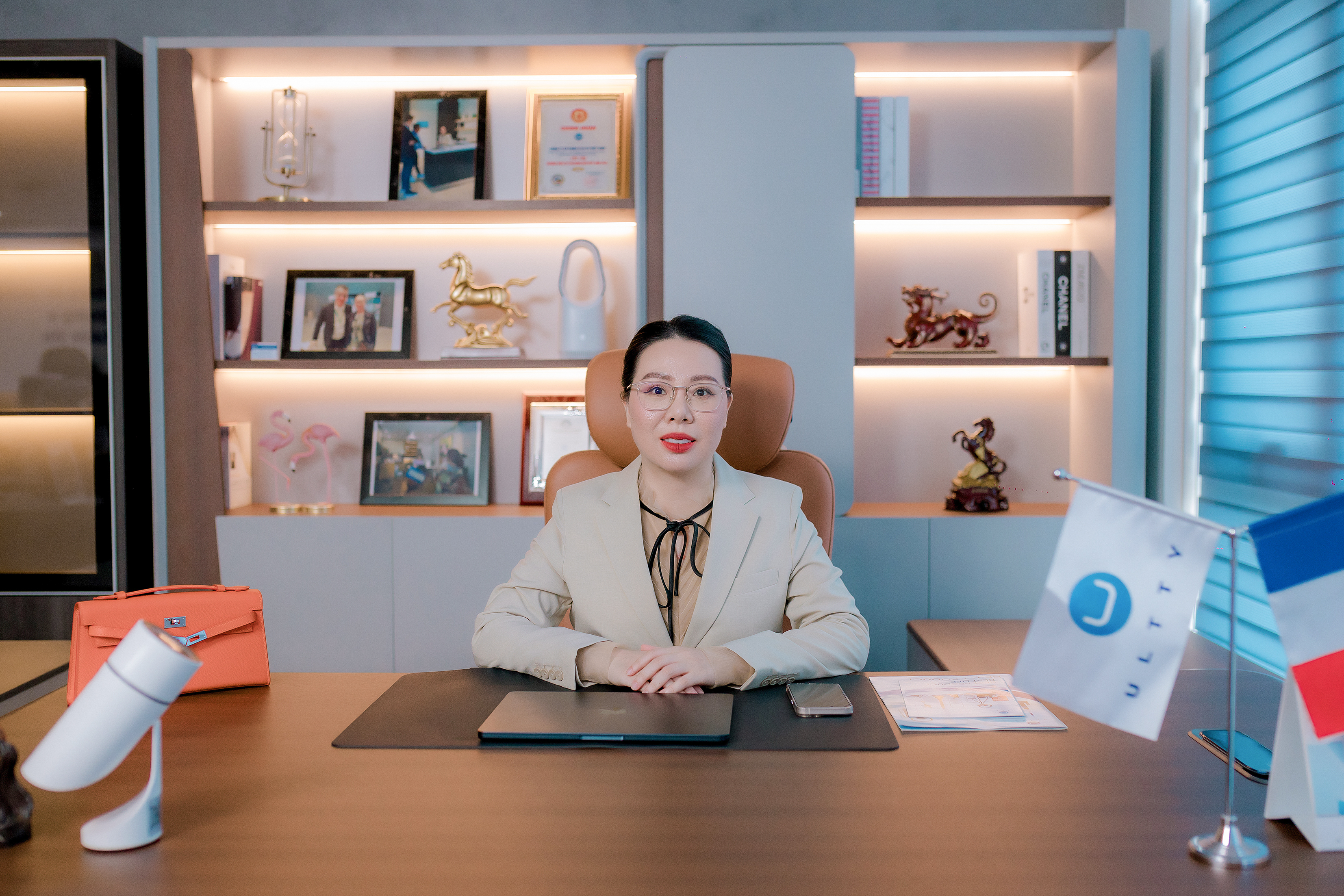 DOANH NHÂN NGUYỄN QUỲNH OANH CÙNG CÂU CHUYỆN ULTTY: SỨC MẠNH TỪ TÂM HUYẾT VÀ TẦM VÓC TOÀN CẦU