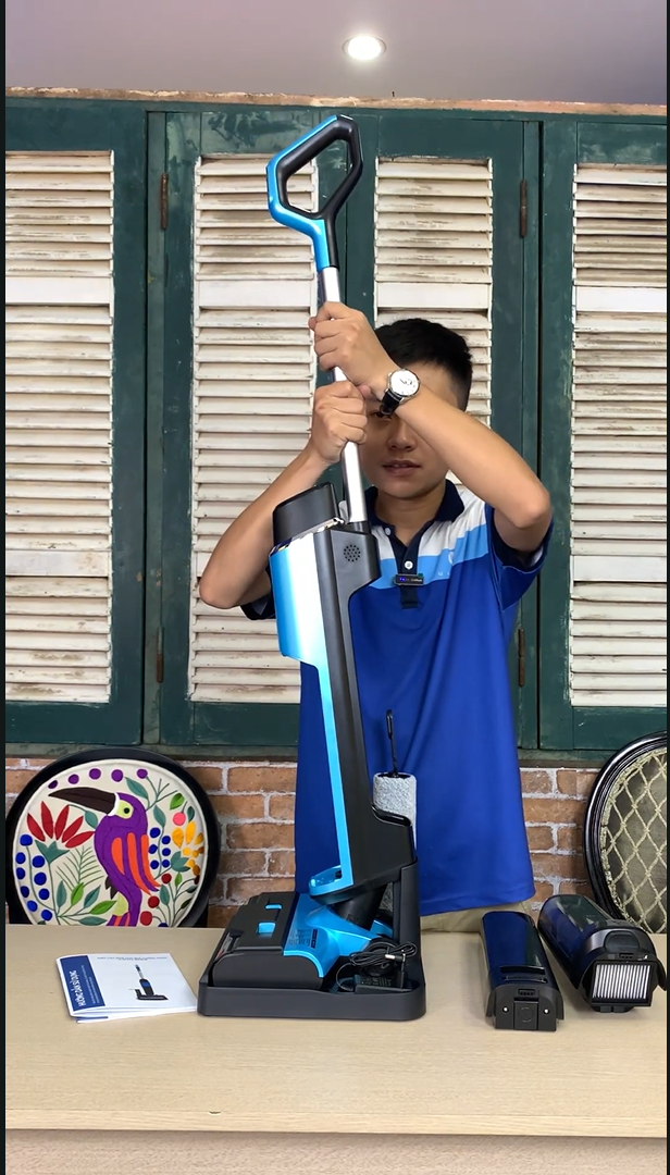máy hút bụi